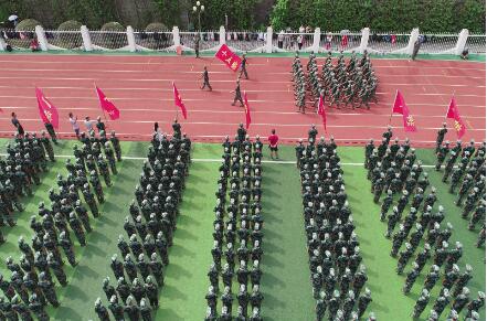 校(xiào)園軍訓-列方陣遊行(xíng)